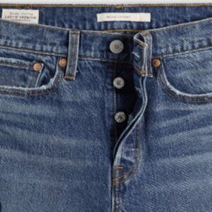 Levi's Premium Wedgie Straight Light Blue Jeans for women 34"X26